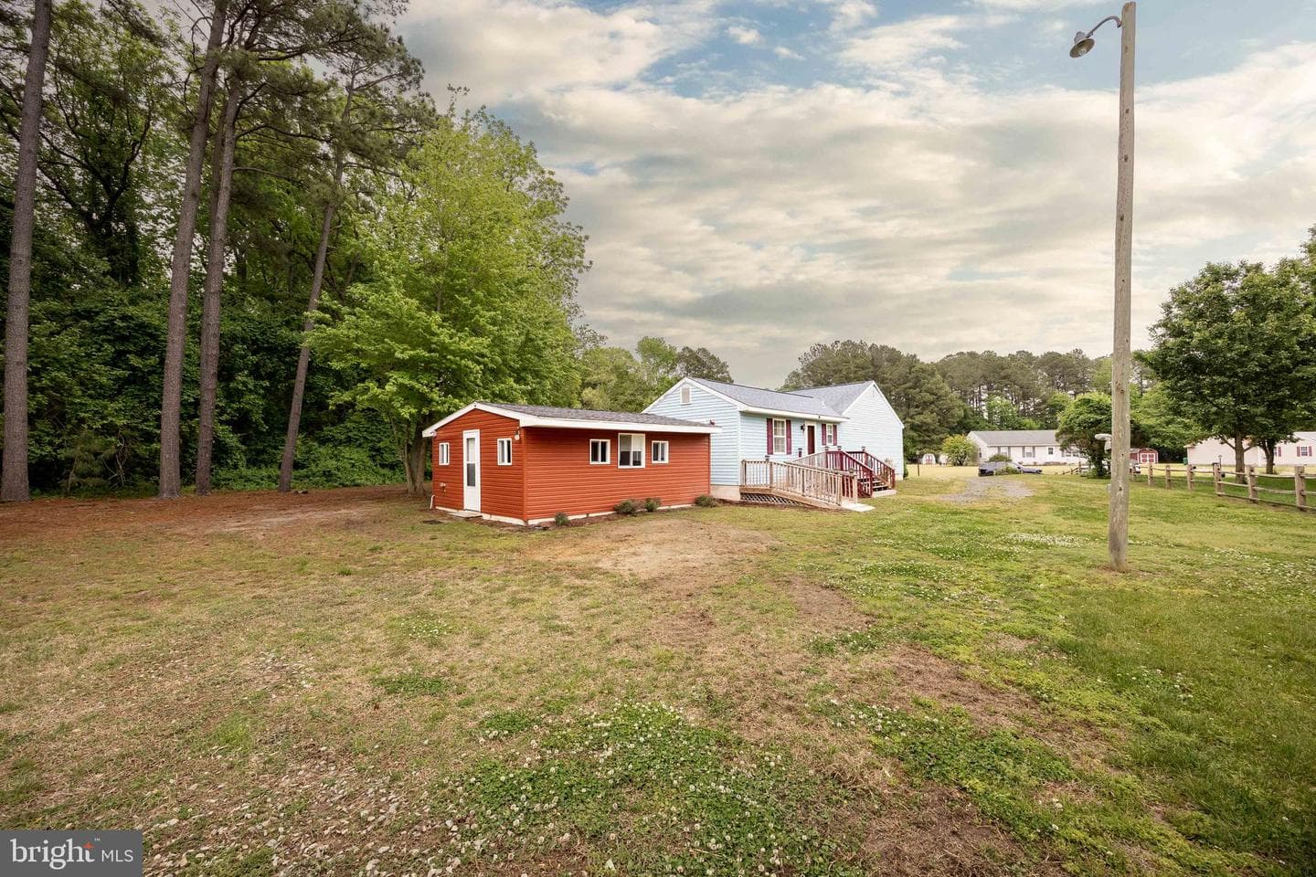 619 Wellington Circle photo 2