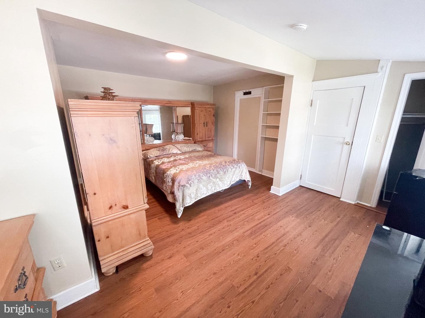 801 N Division photo 47