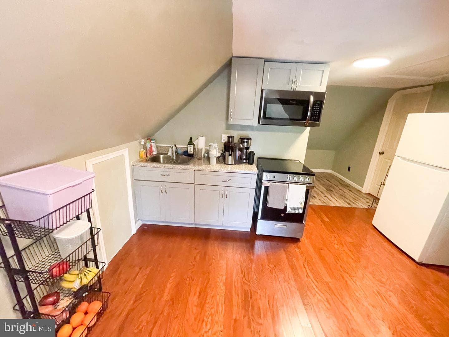 801 N Division photo 57