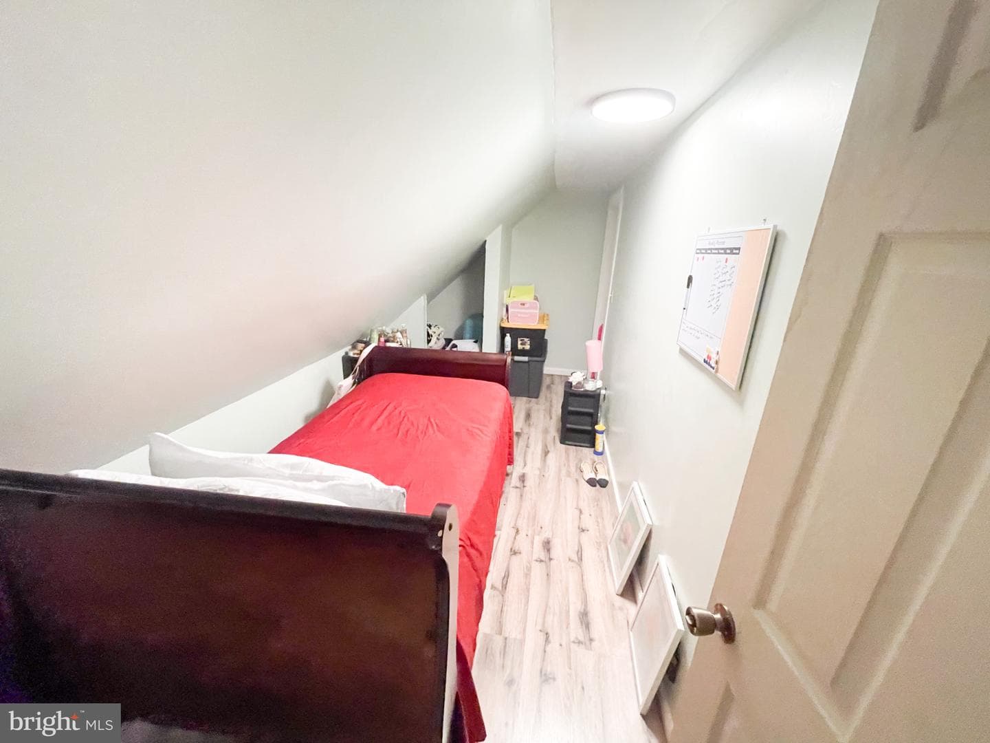 801 N Division photo 58
