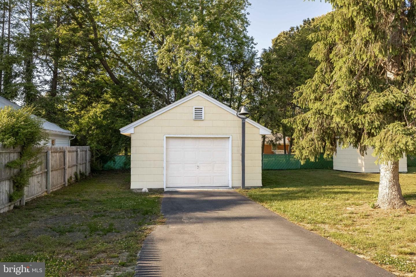 123 Francis Drive photo 40