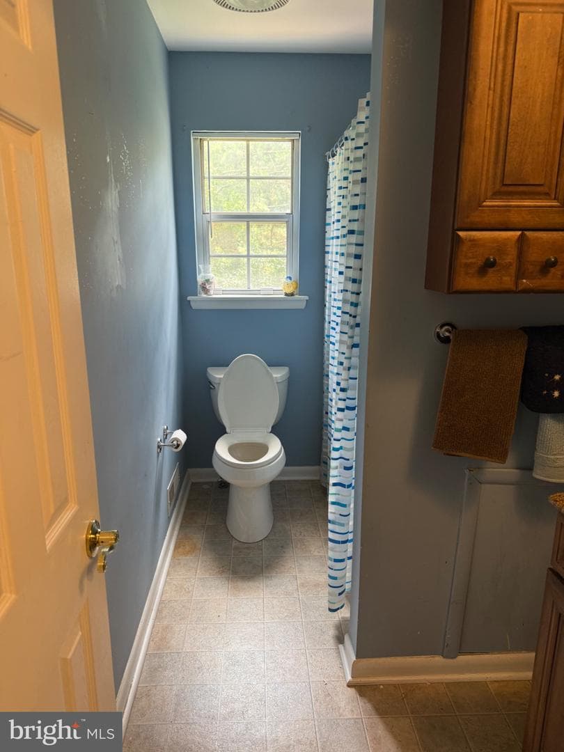 1715 Emerson photo 11