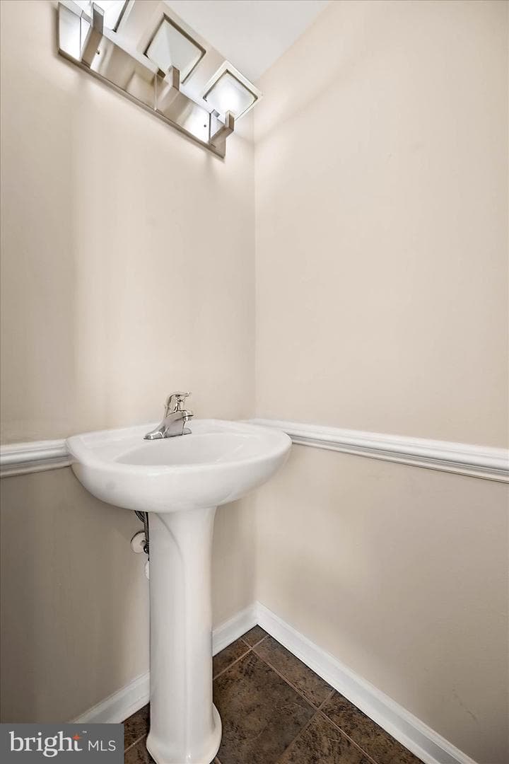 1009 Meadow View Drive photo 22