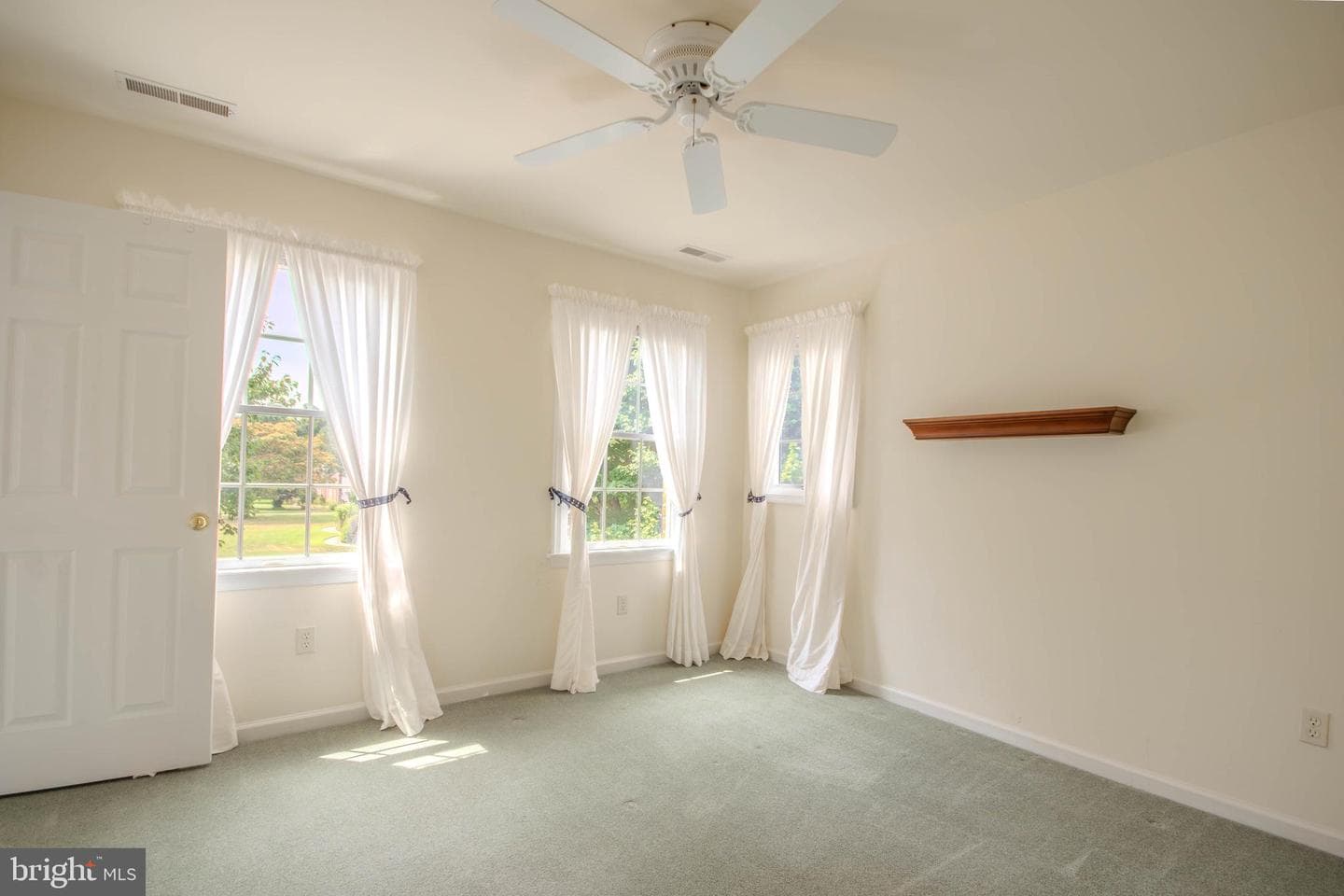 27580 Derby Drive photo 32