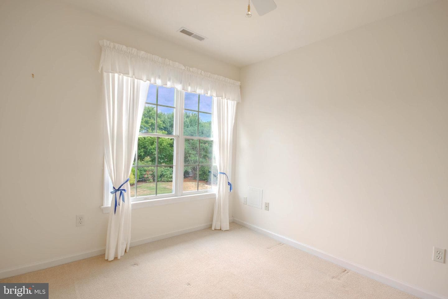 27580 Derby Drive photo 37