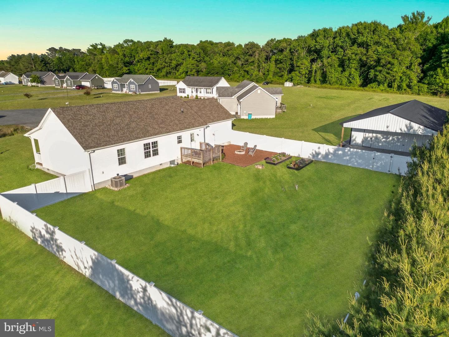 4744 Piper Lane photo 22