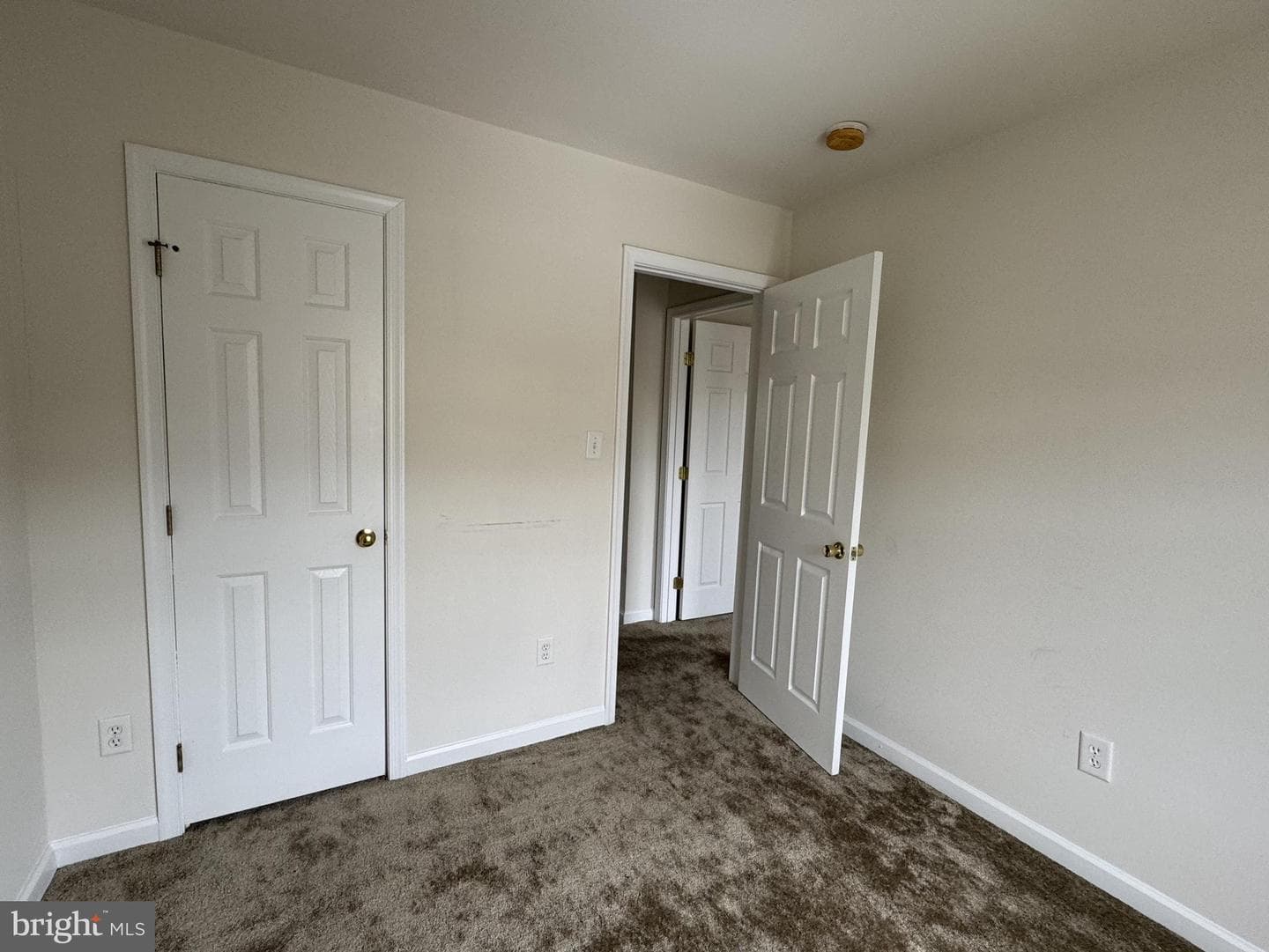 1005 Meadow View Drive photo 16