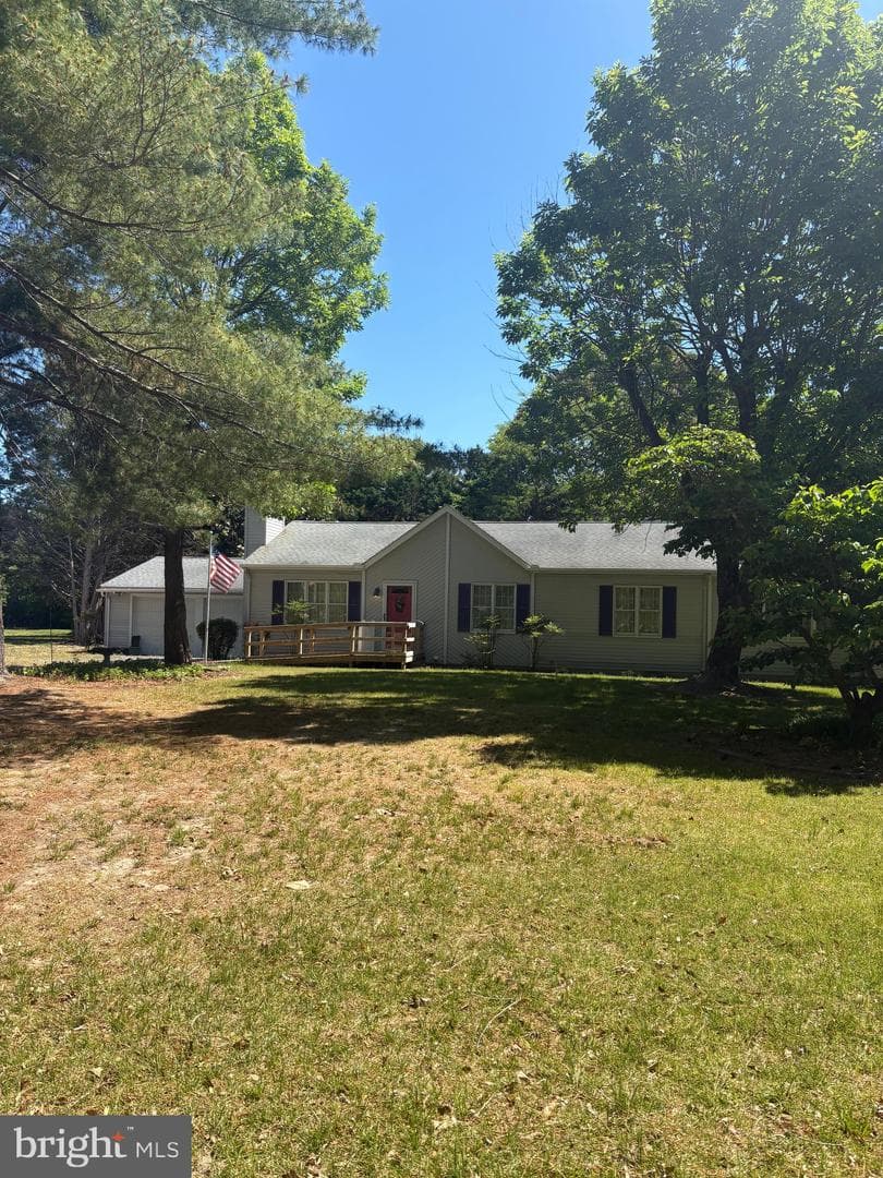 207 Thrasher Way photo 2