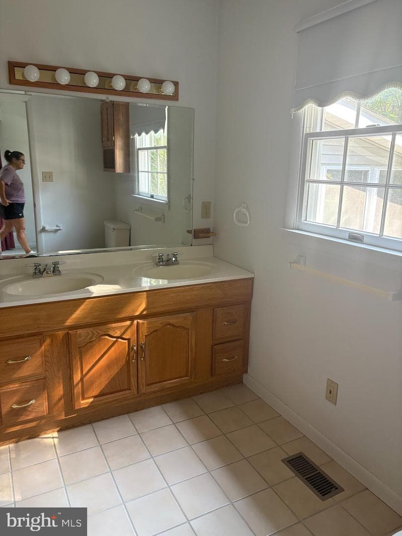 207 Thrasher Way photo 30