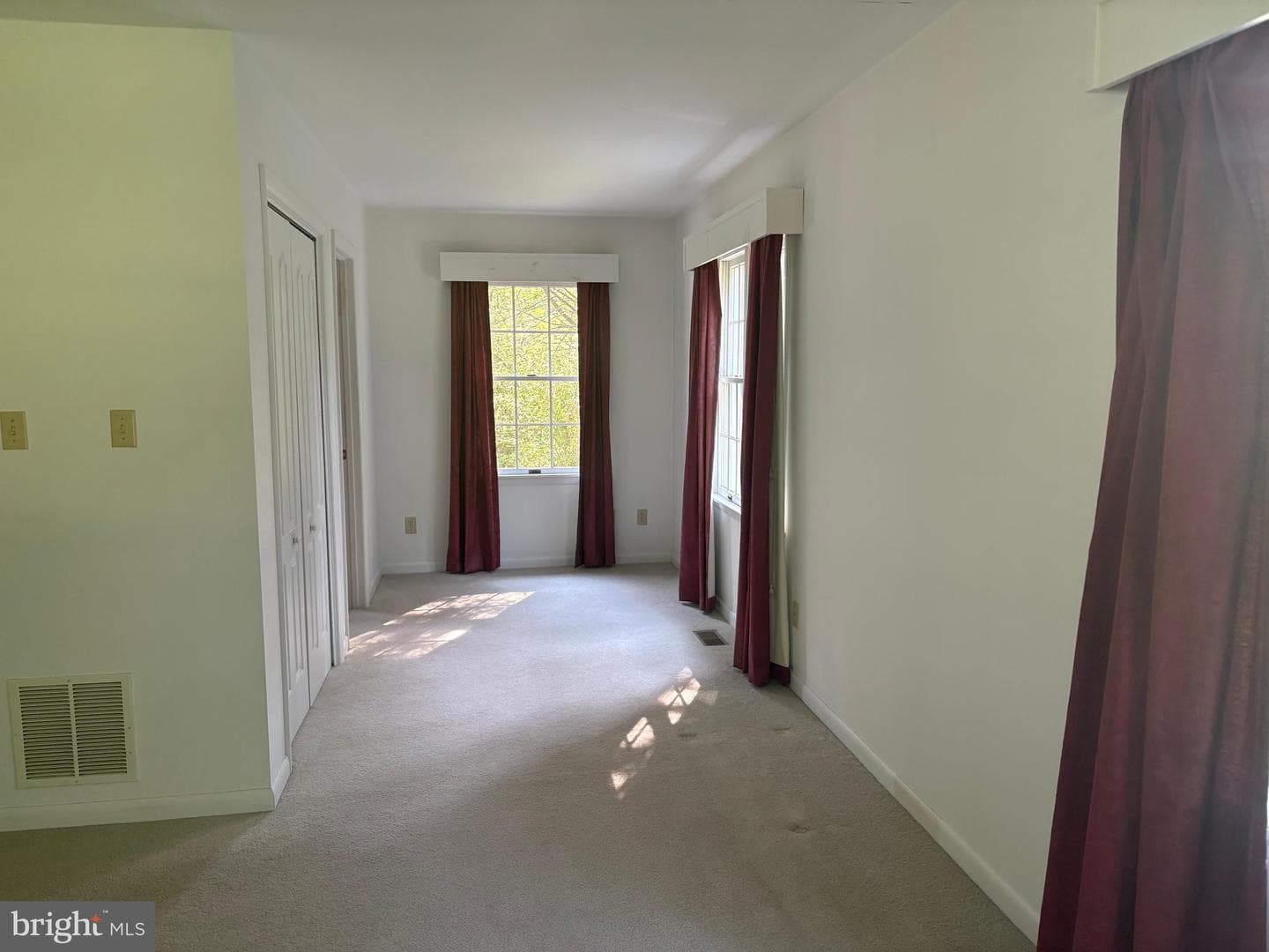 207 Thrasher Way photo 35