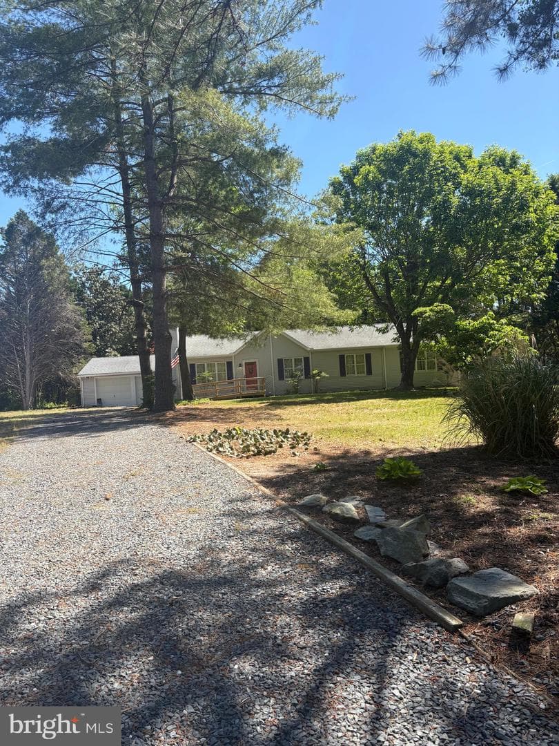 207 Thrasher Way photo 4