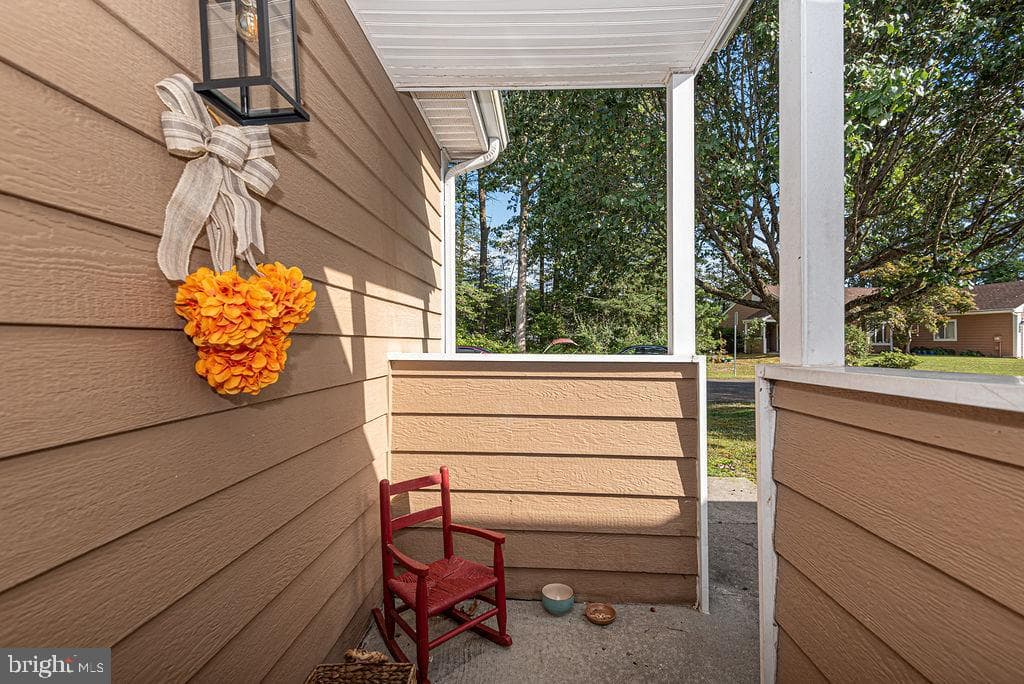 506 Edgewater Drive photo 4