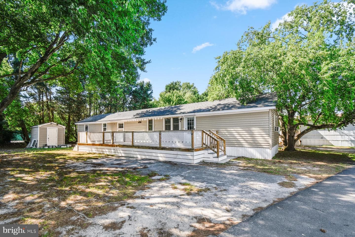 2516 Castle Street photo 1