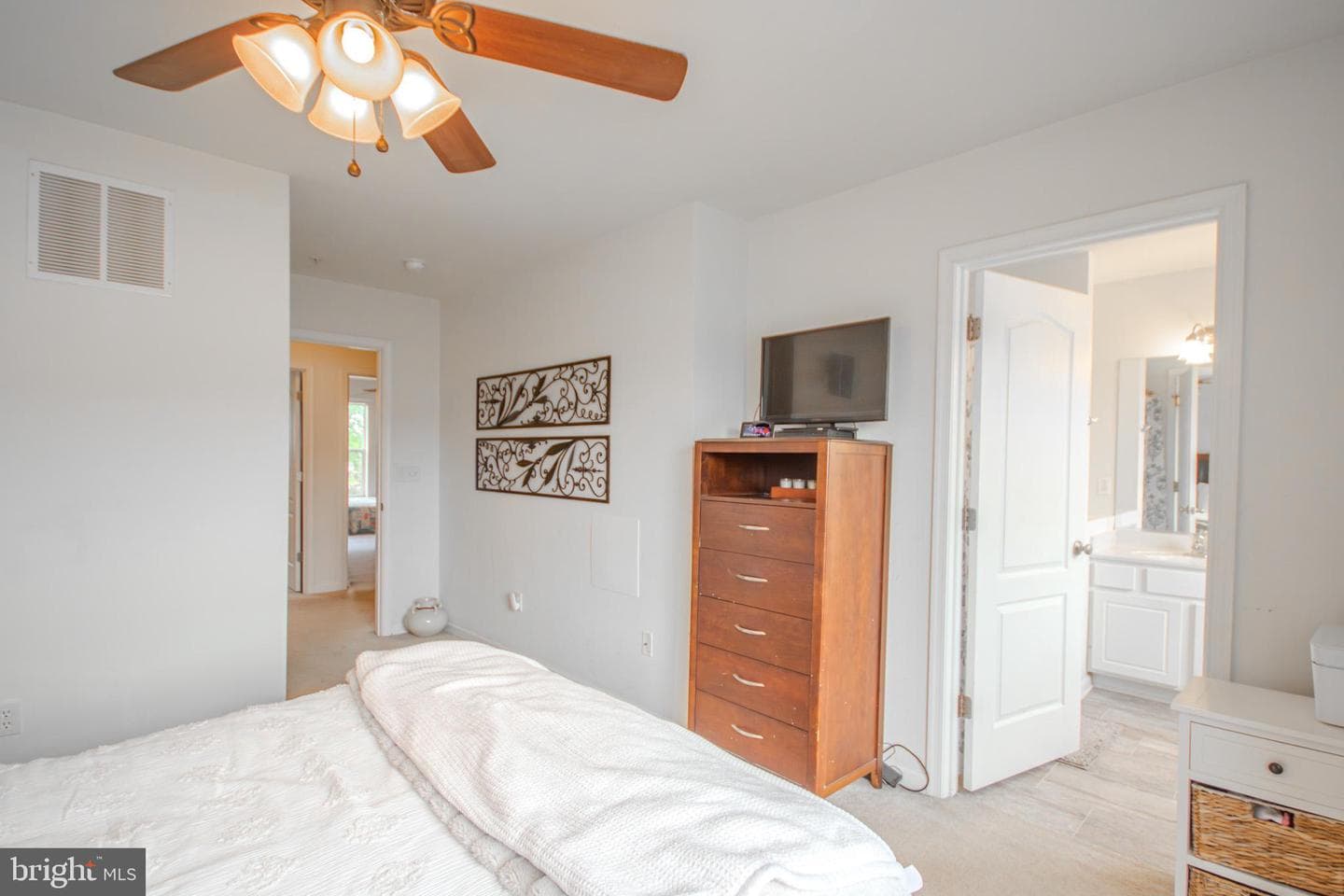 1140 Fairview Lane #1140 photo 16
