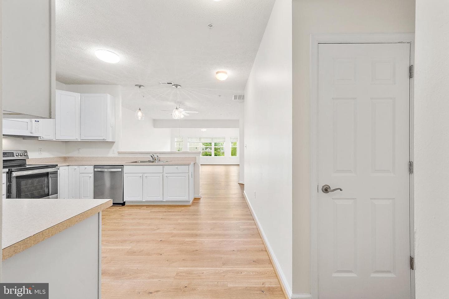 9540 Wedge Way photo 5