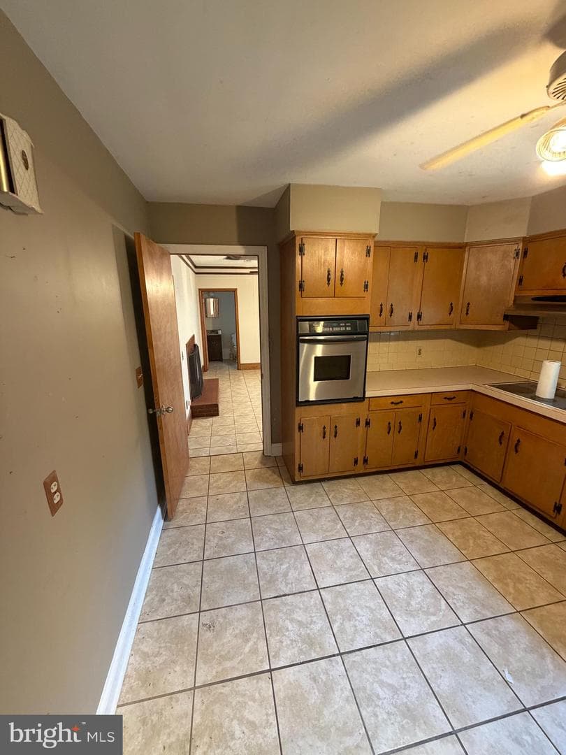 304 Wyman Drive photo 8