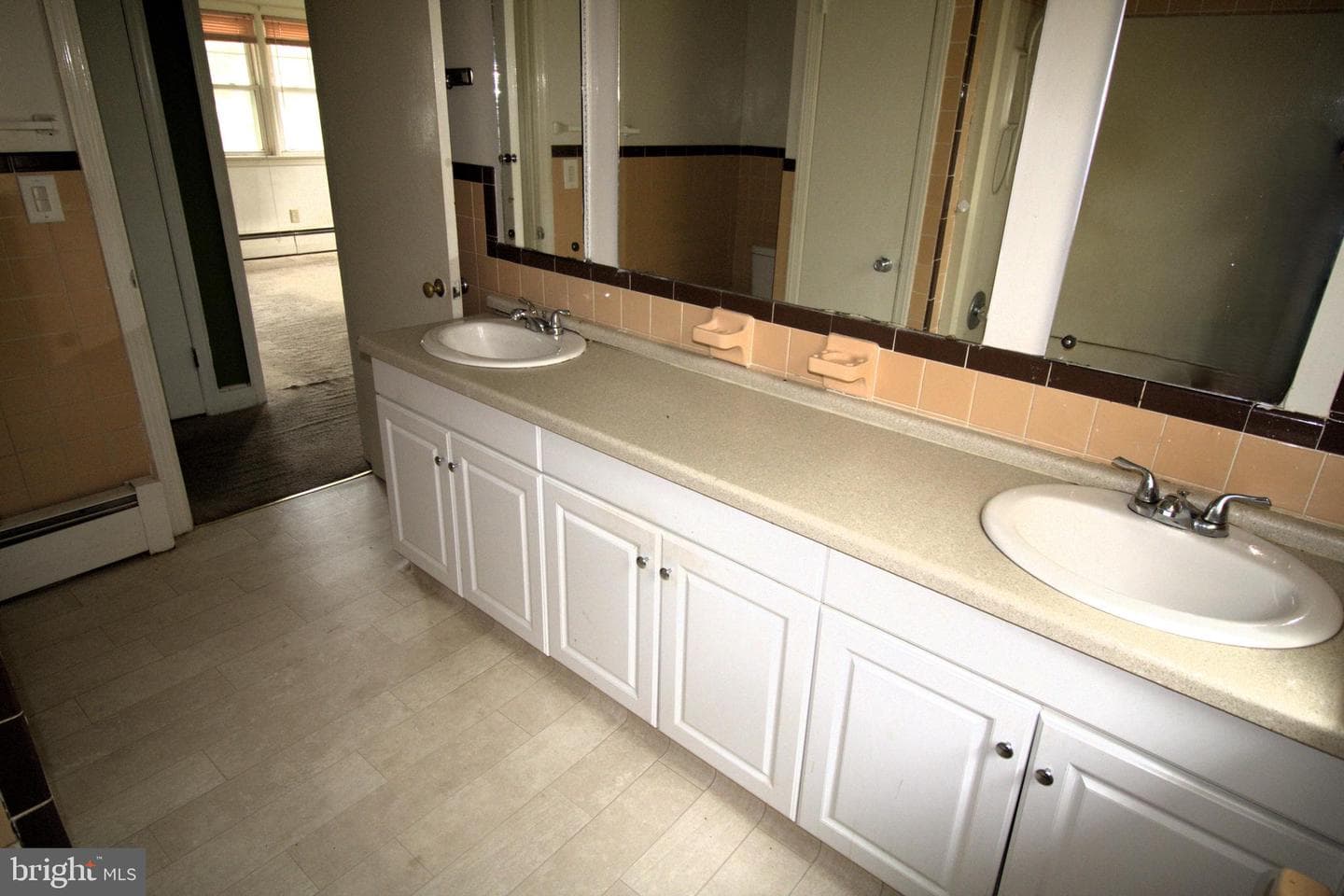 301 Glendale Drive photo 11