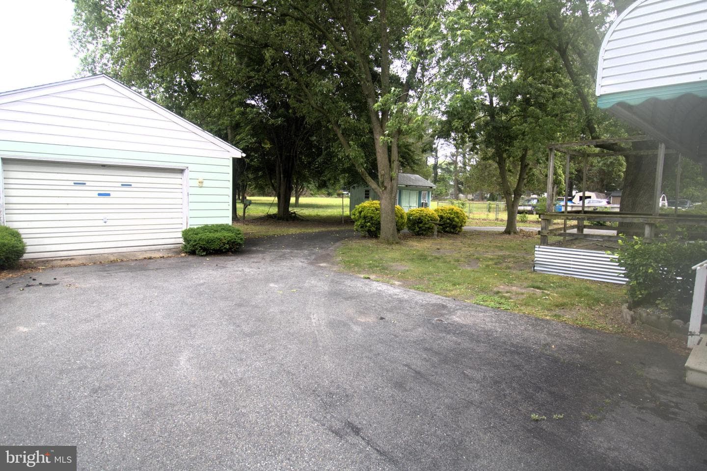 301 Glendale Drive photo 29