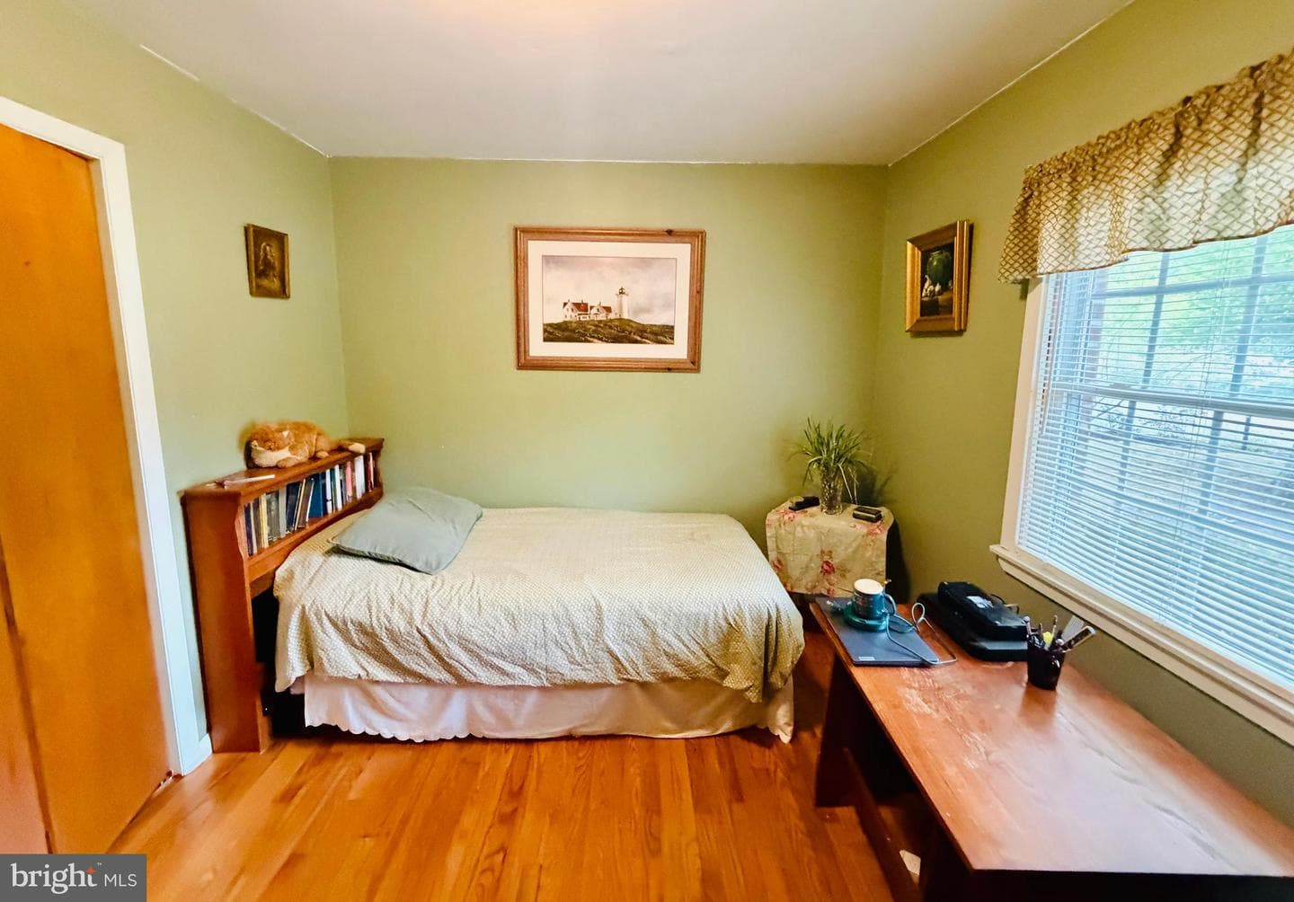 6858 Lois Avenue photo 33