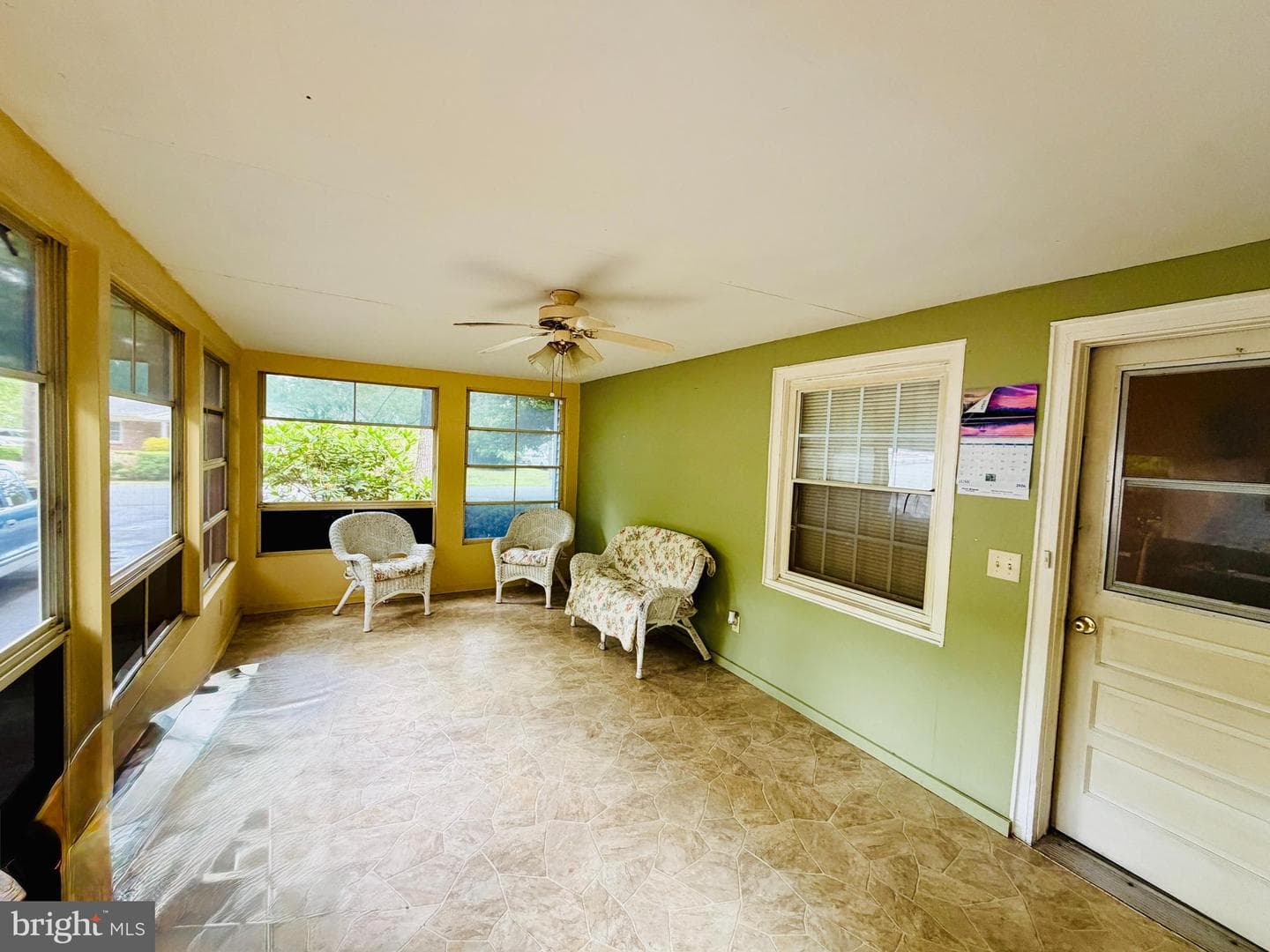6858 Lois Avenue photo 54