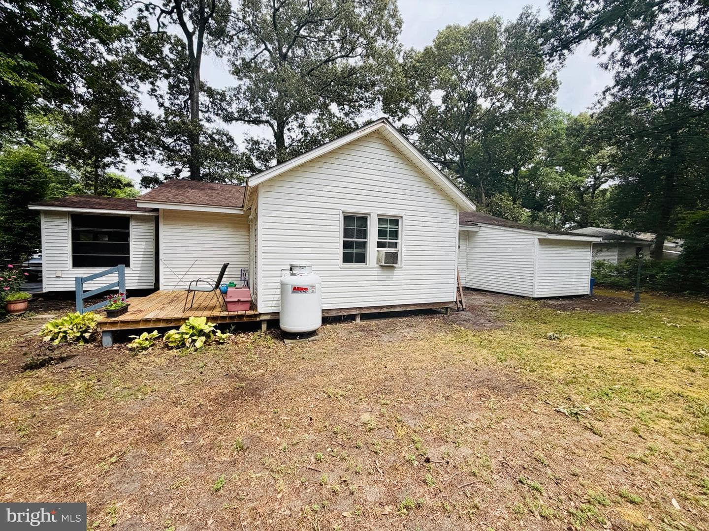 6858 Lois Avenue photo 61