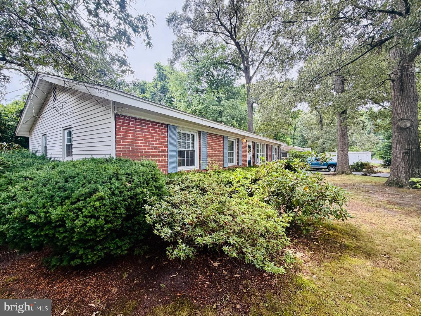 6858 Lois Avenue photo 68