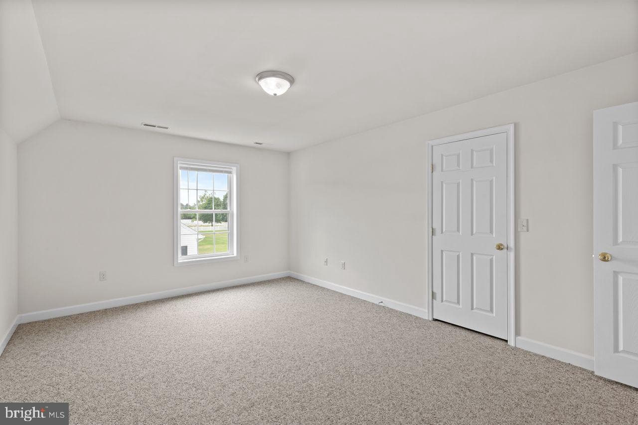 110 Glenbrooke Court photo 27