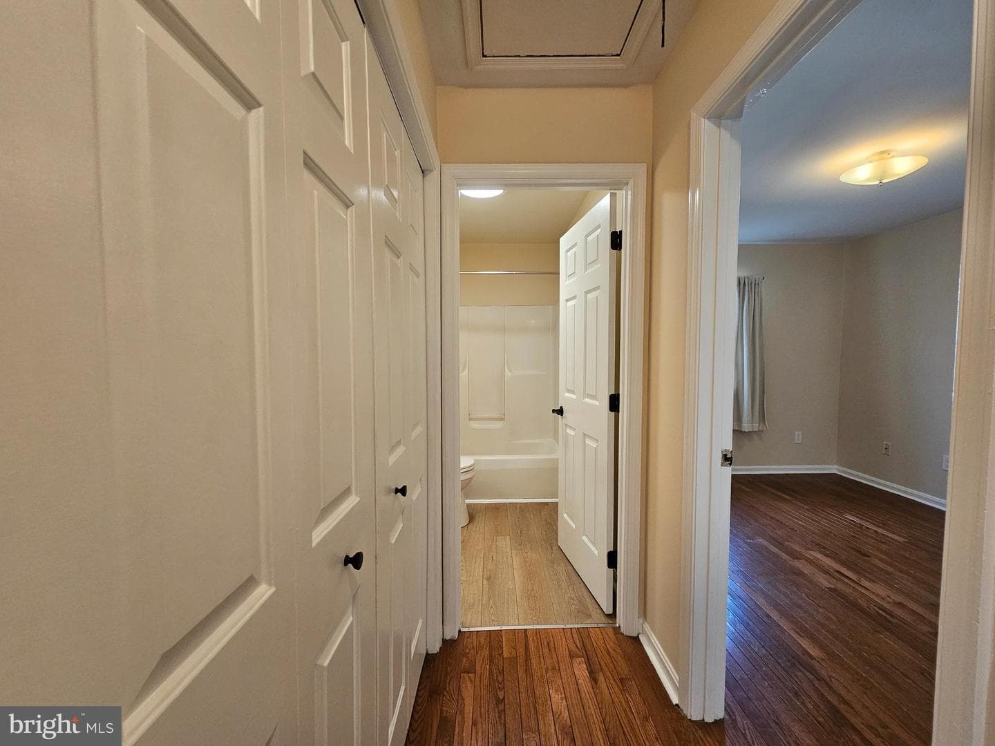 1405 Bantry Ln photo 14