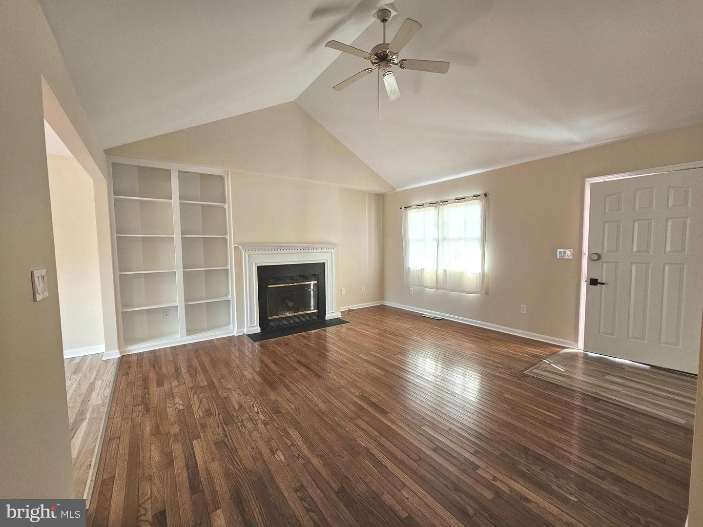 1405 Bantry Ln photo 3