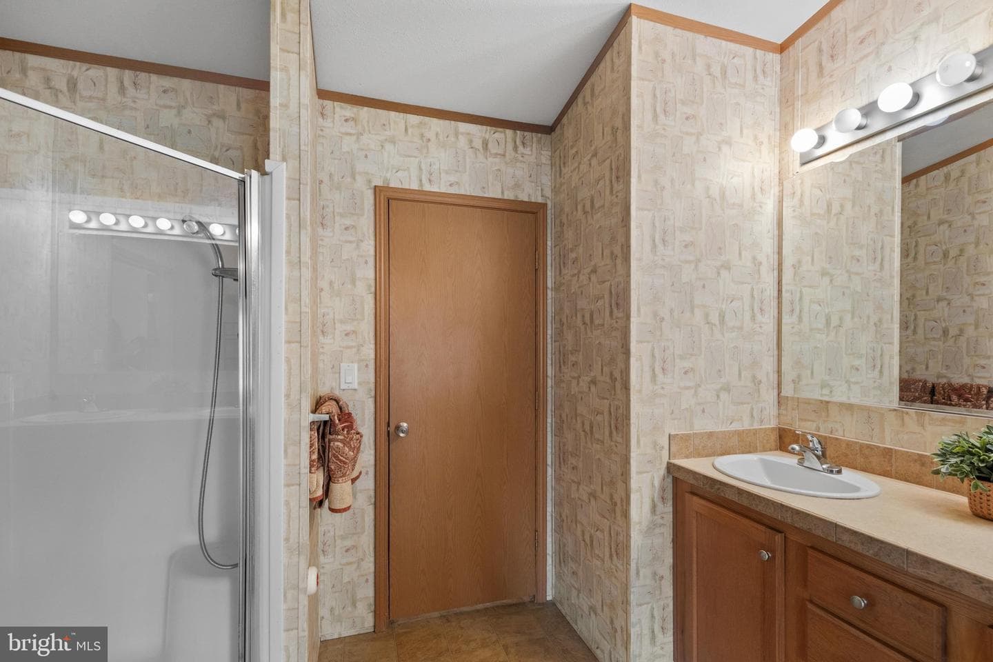 7861 Bennett Park Dr photo 24