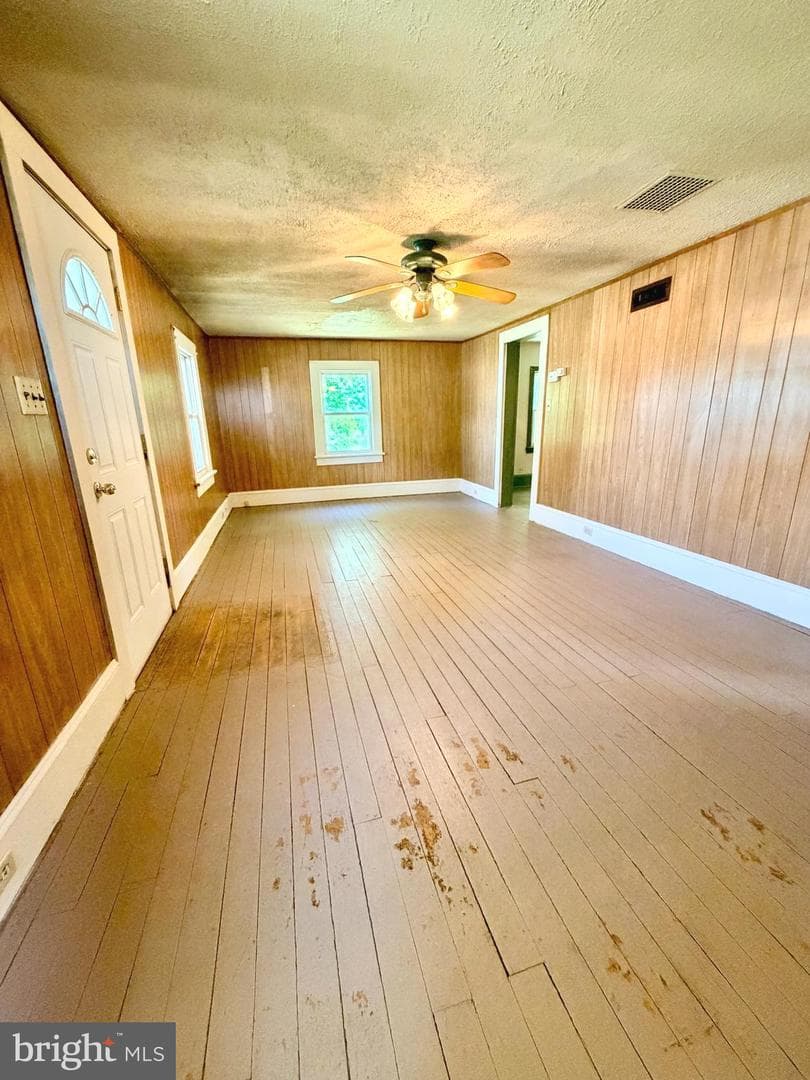 502 Charles Street photo 2