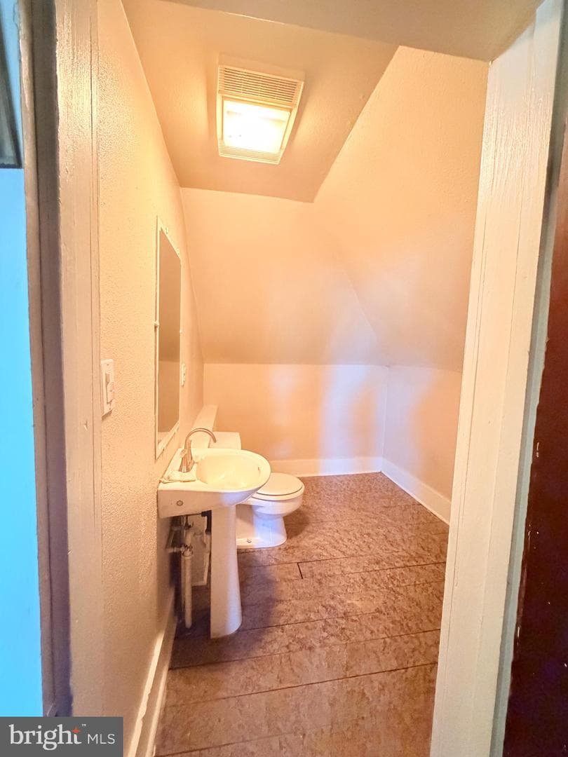502 Charles Street photo 21