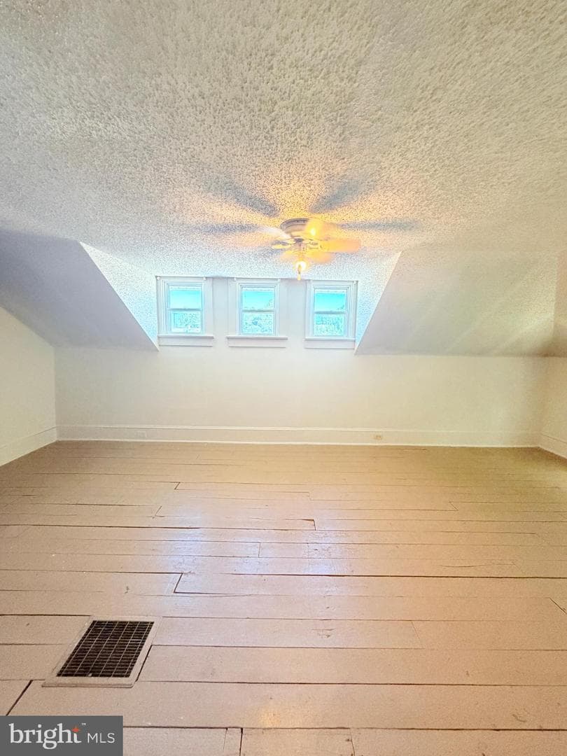 502 Charles Street photo 23