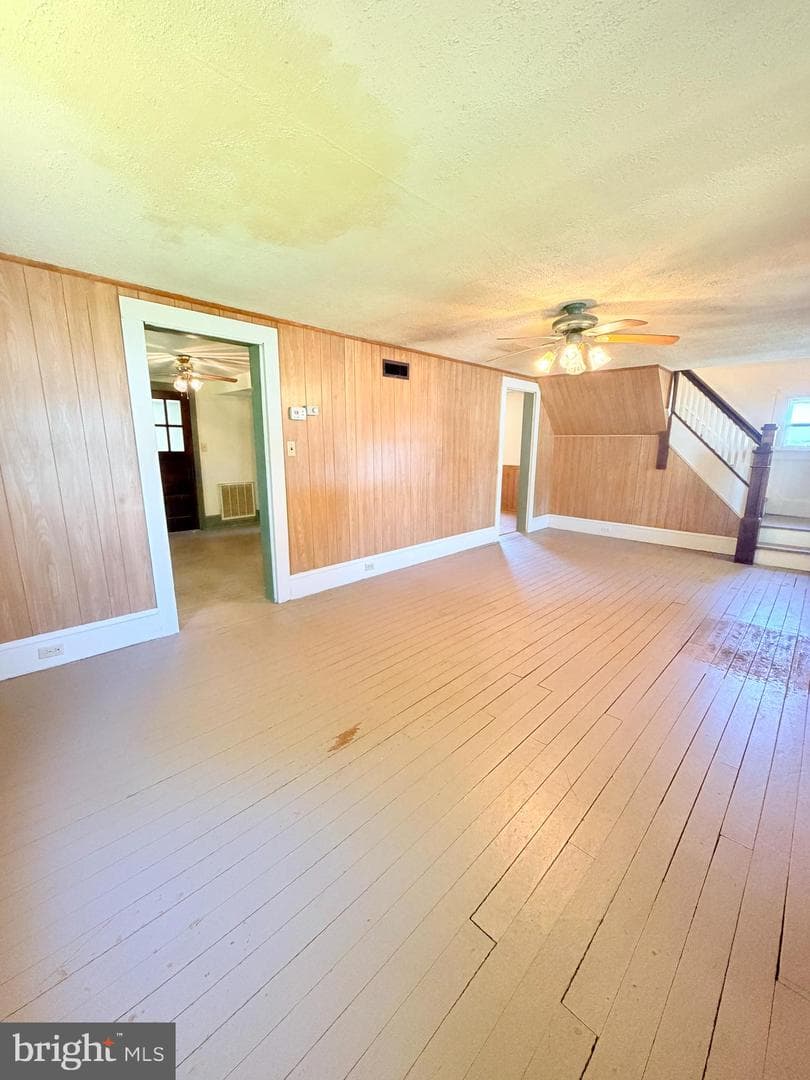 502 Charles Street photo 4