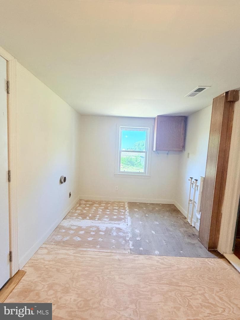 502 Charles Street photo 9