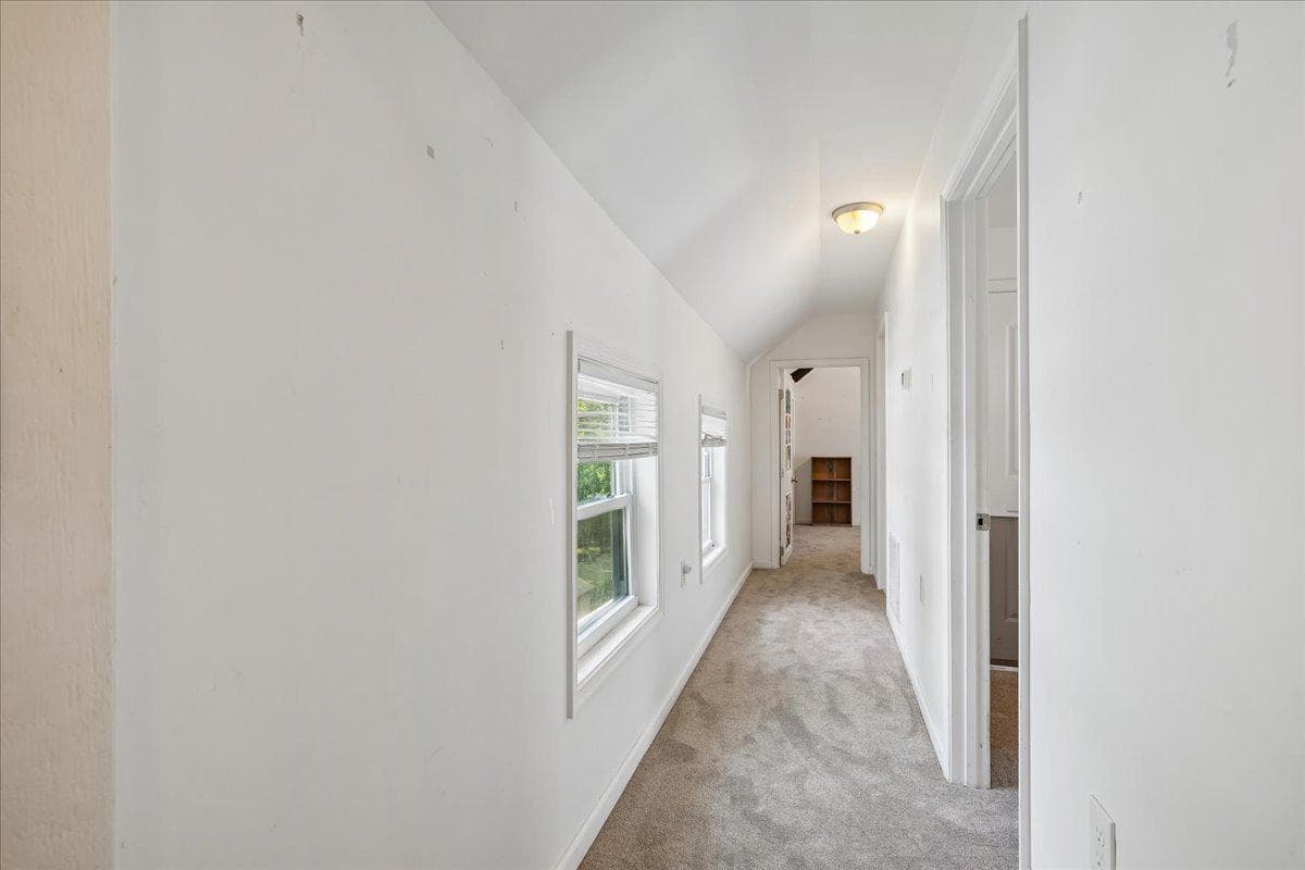 113 E East Street photo 18