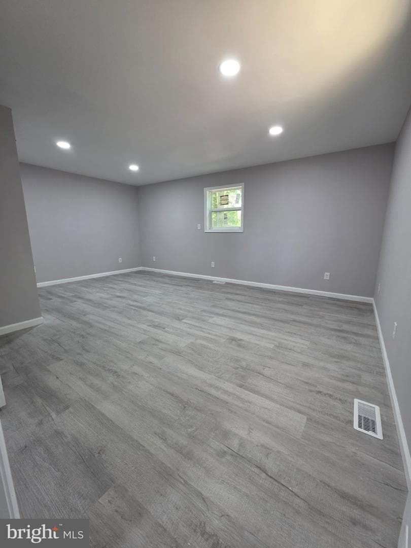 1706 Samuel Lane photo 11