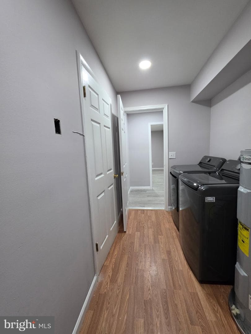 1706 Samuel Lane photo 8