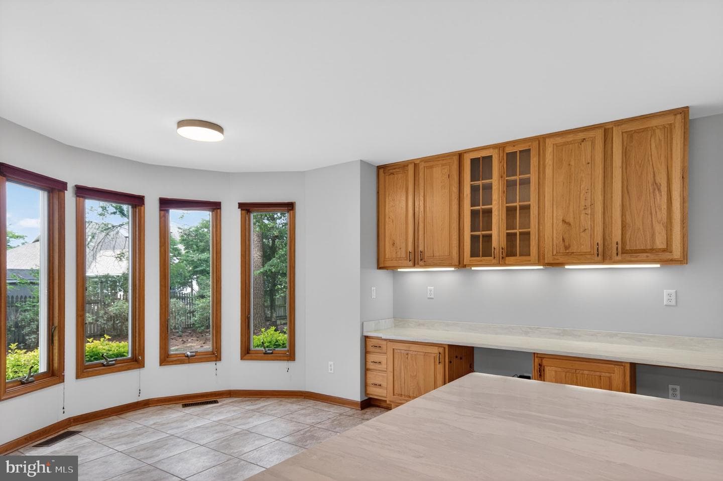 1006 S Schumaker Drive photo 18