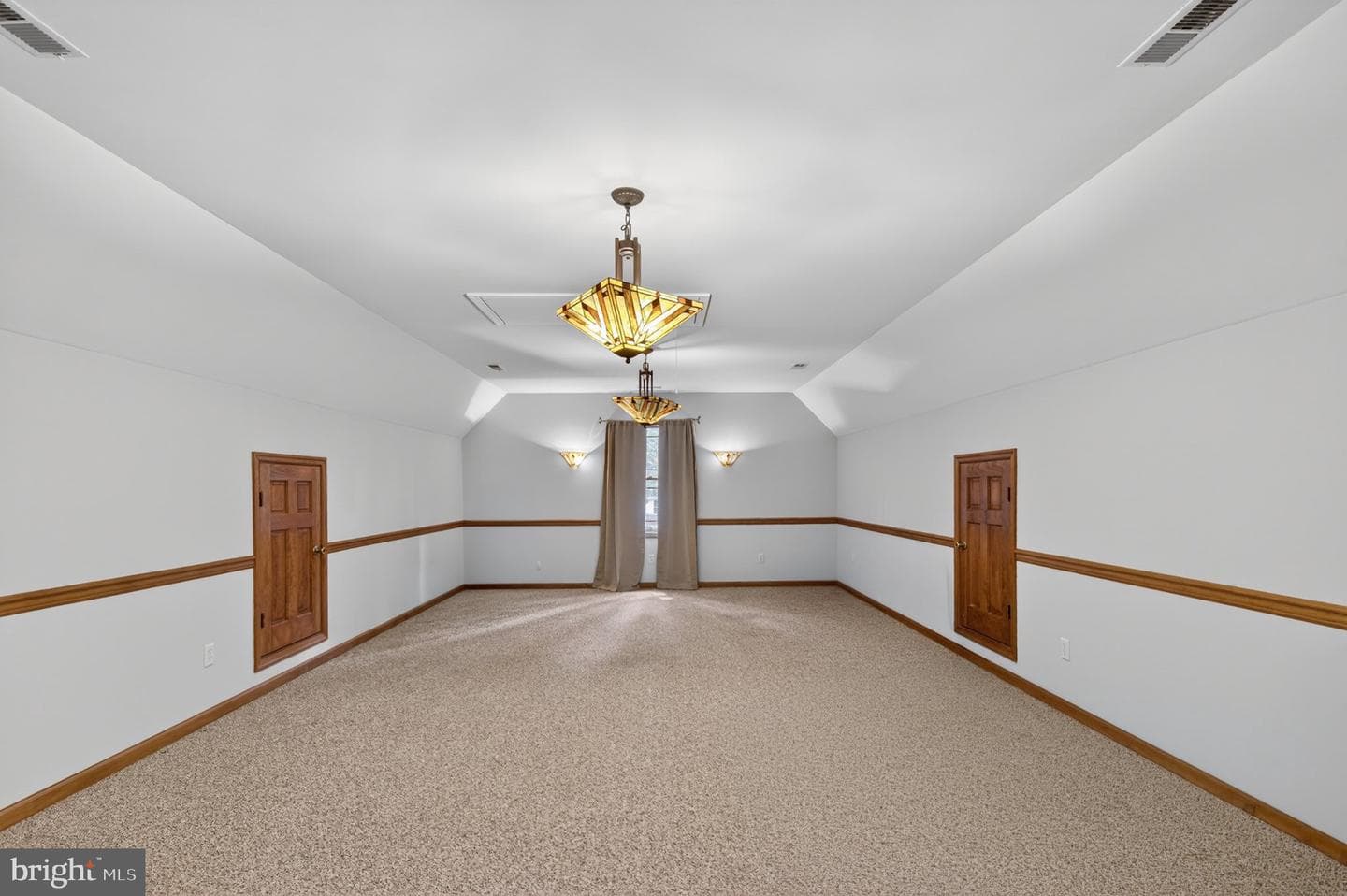 1006 S Schumaker Drive photo 45