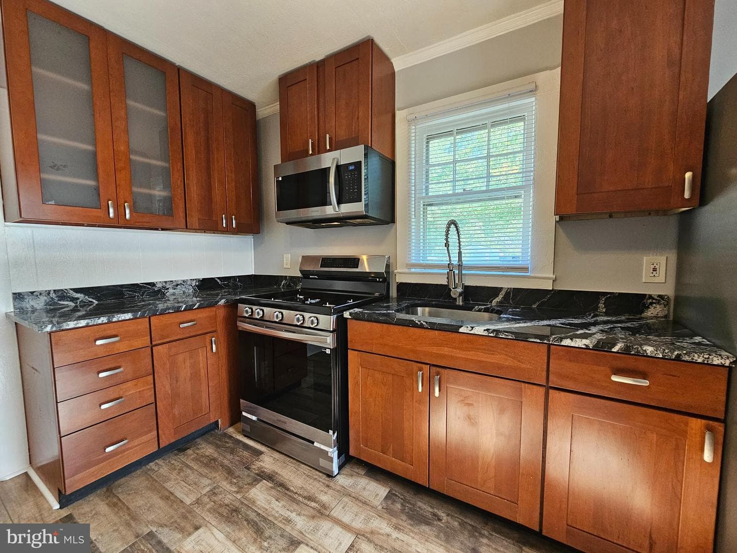 712 Ferndale Road photo 6