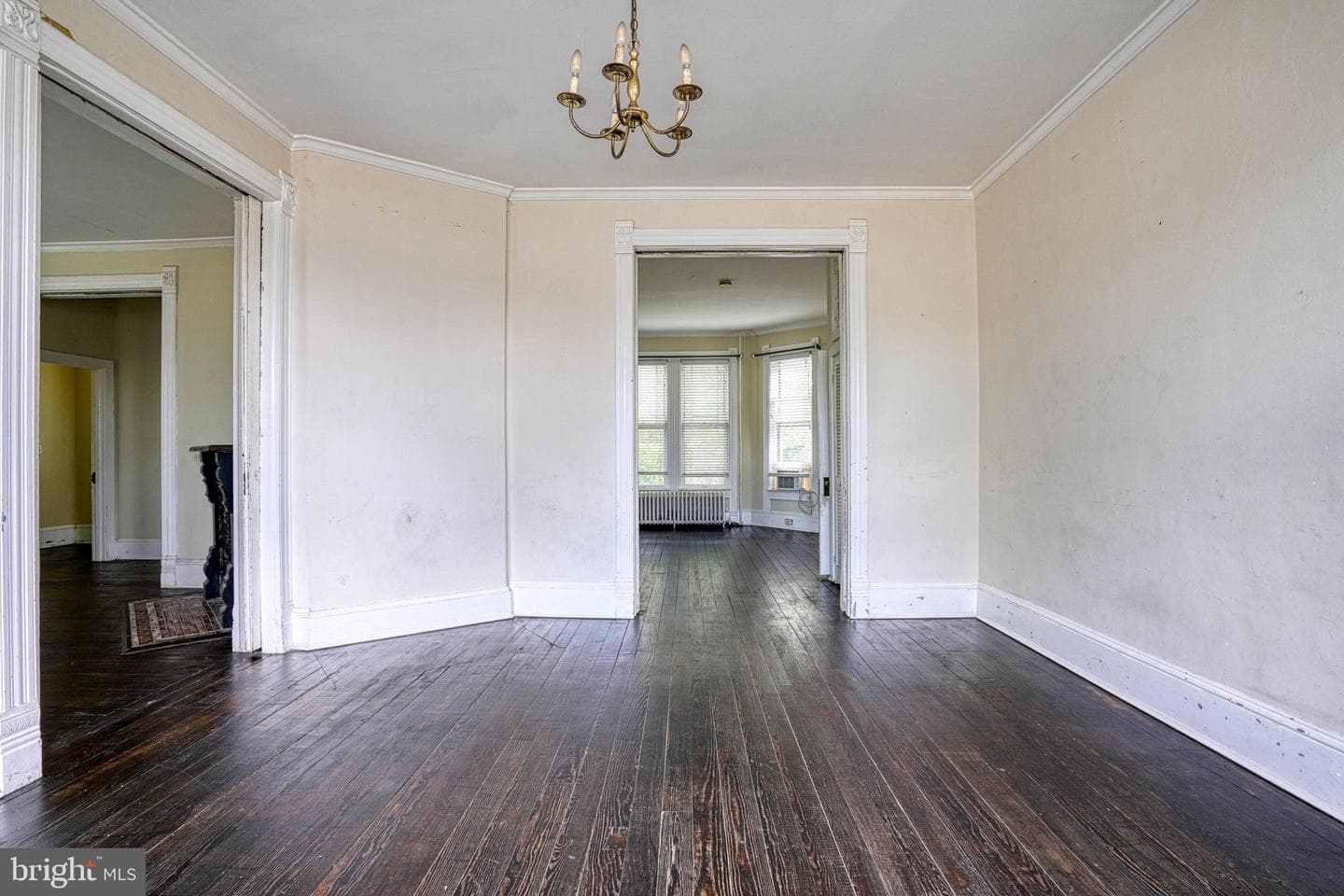 208 W Isabella Street photo 11