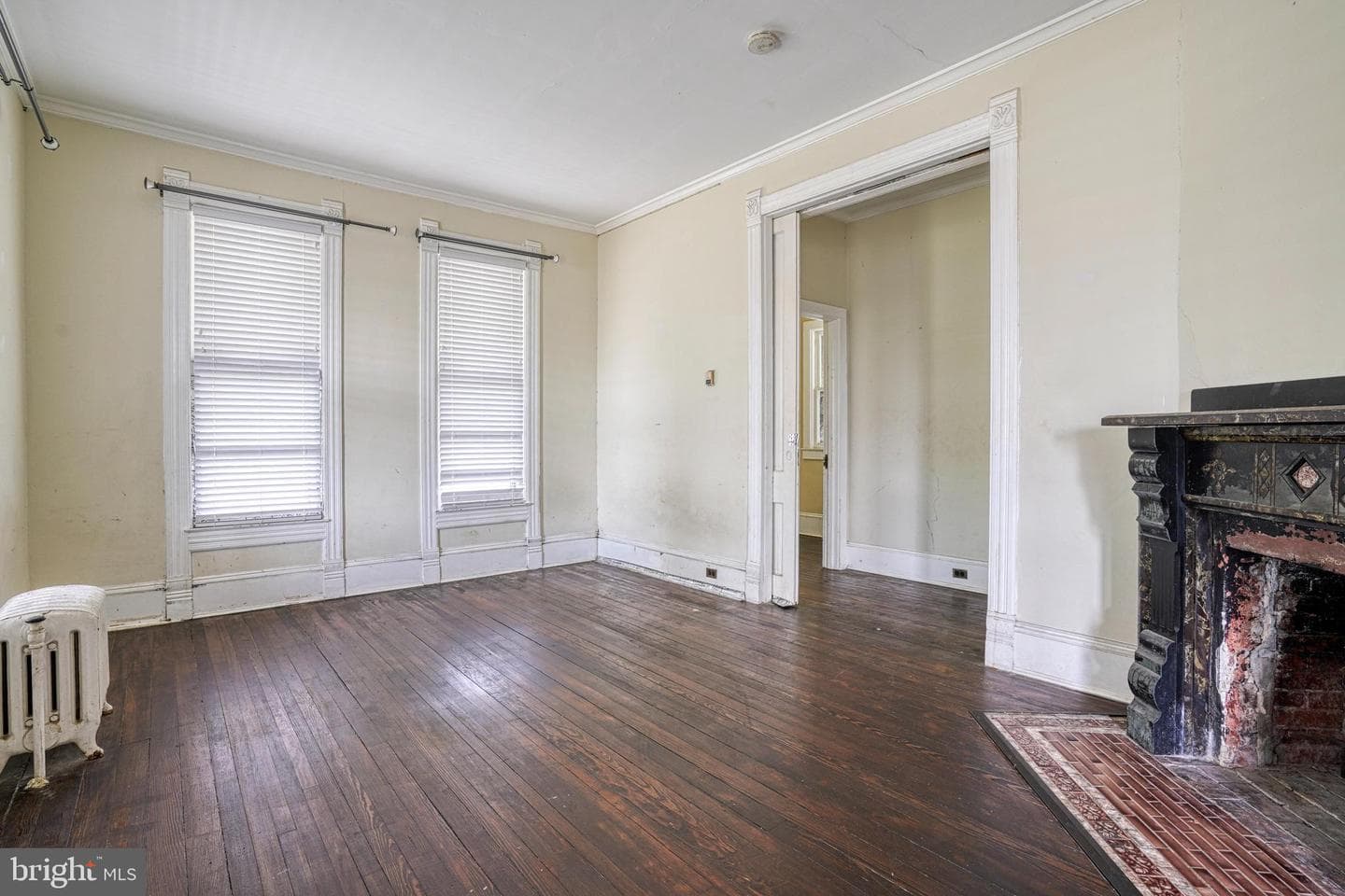 208 W Isabella Street photo 15