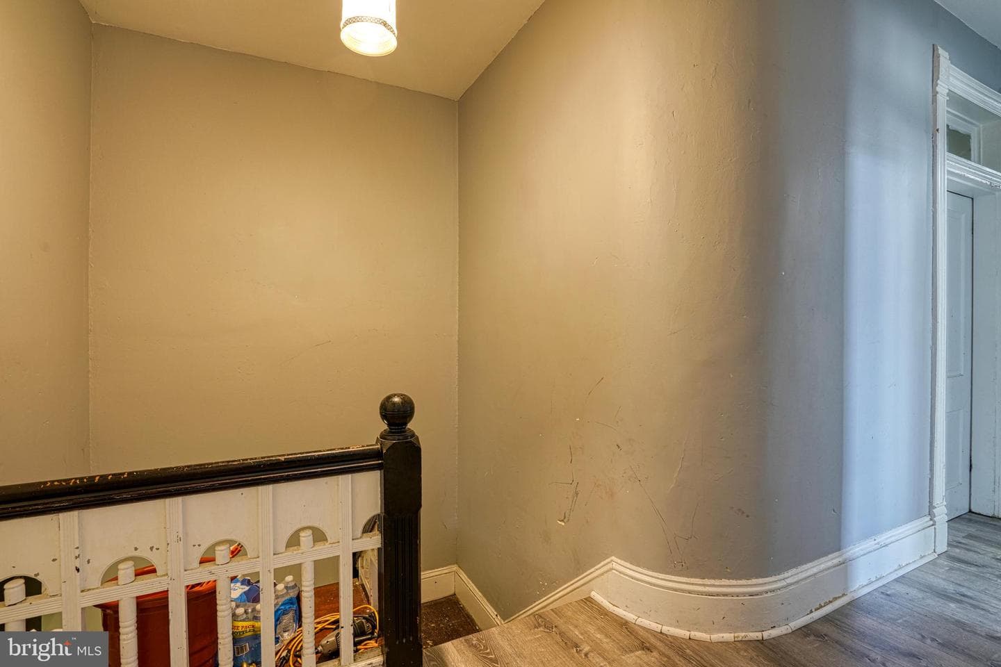 208 W Isabella Street photo 34