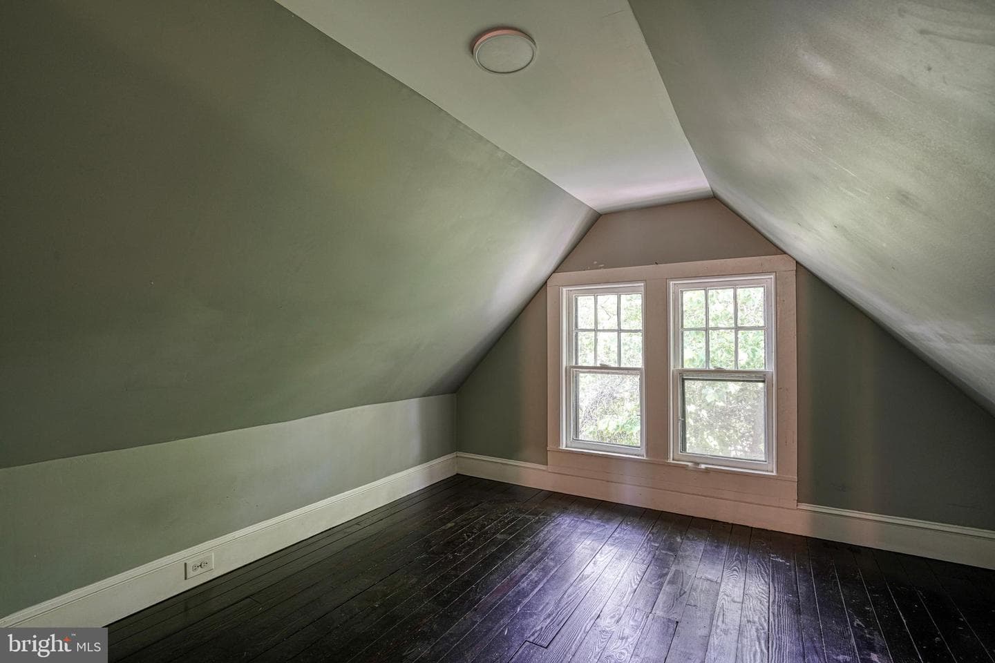 208 W Isabella Street photo 44