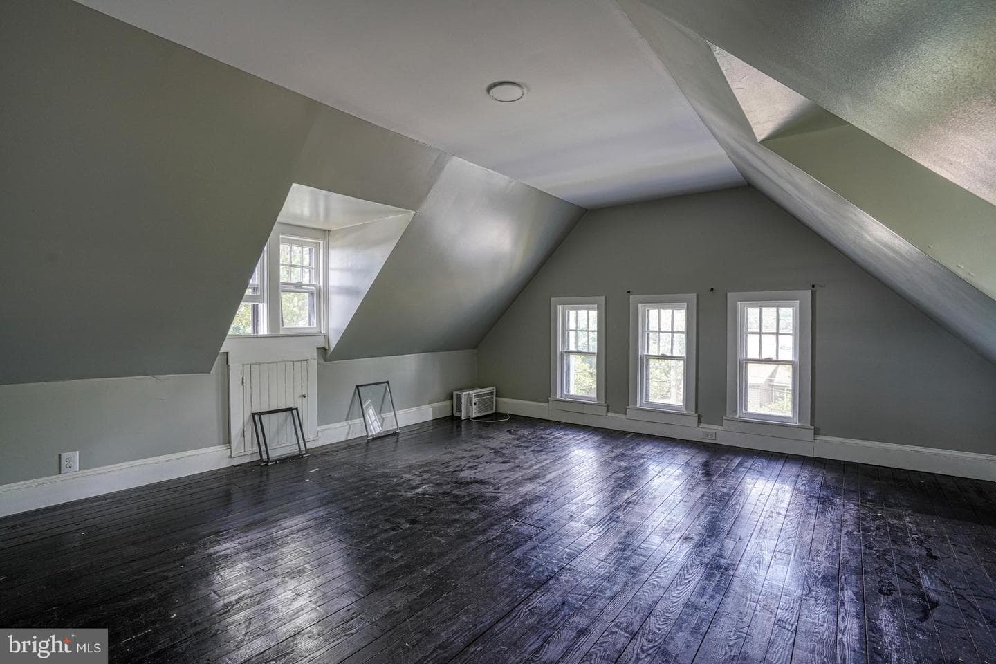 208 W Isabella Street photo 52