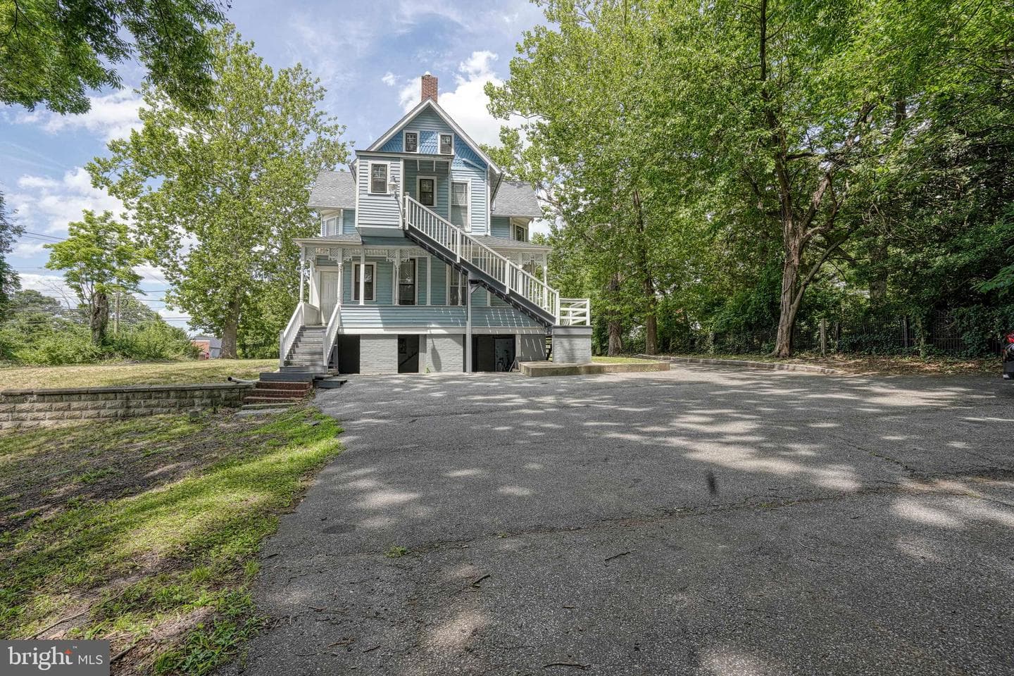 208 W Isabella Street photo 67