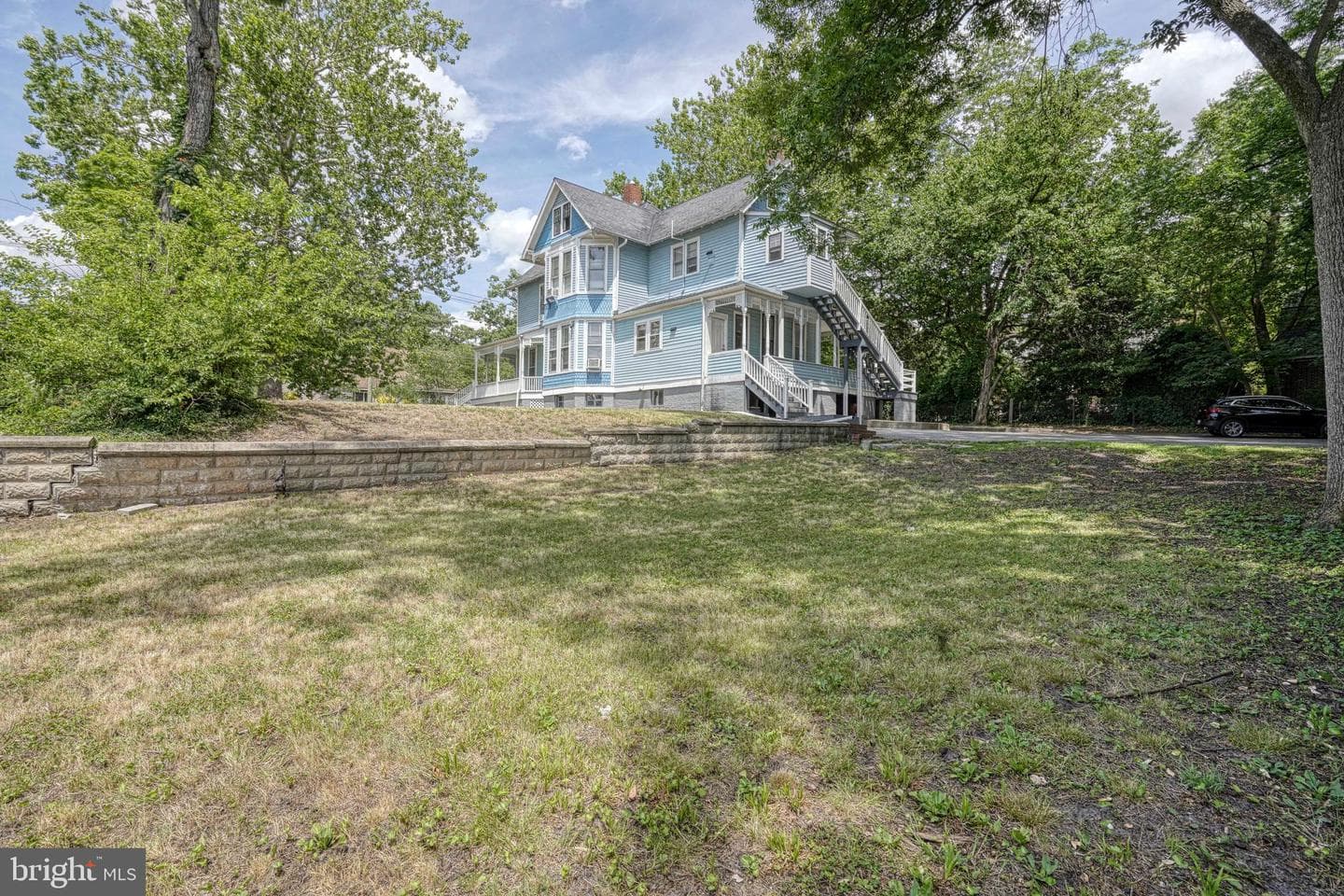 208 W Isabella Street photo 68