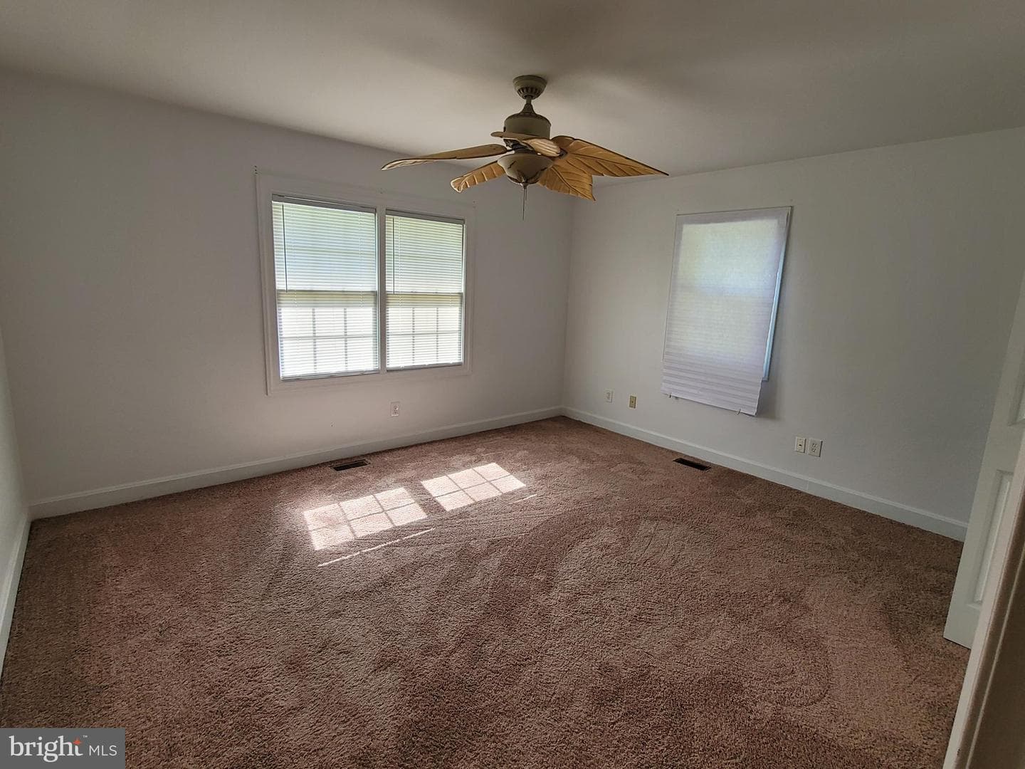 111 Clyde Avenue photo 18