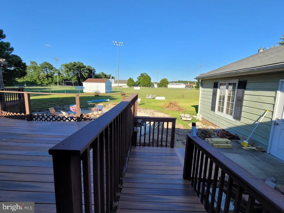 111 Clyde Avenue photo 29